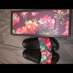 Gucci Blooms supreme slides